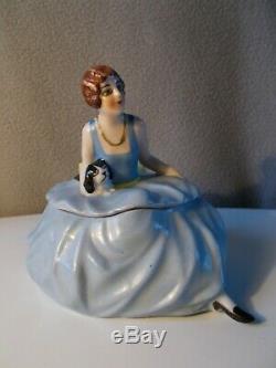 Ancienne boite art deco 1930 en porcelaine femme au chien statuette sculpture
