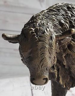 Art Déco Américain Artiste Buffalo Bison Bronze Fonte Sculpture Statue Ouvre