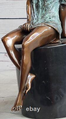Bronze Sculpture Art Déco Sexy Exotique Chair Femelle Figurine Affaire