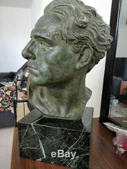 Buste de Jean Mermoz Aviateur régule patiné vert bronze socle en marbre Art Déco