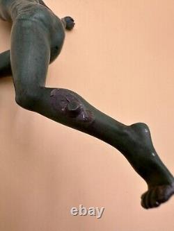 Epoque Art Déco sculpture en régule danseuse sans socle