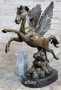 Grand Mythique Pegasus Bronze Sculpture Marbre Staue Art Déco Flying Cheval Art