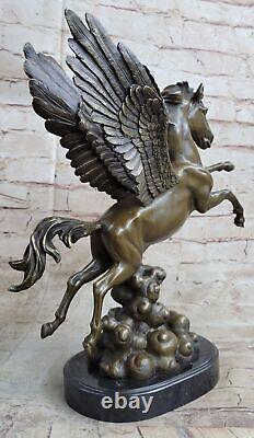 Grand Mythique Pegasus Bronze Sculpture Marbre Staue Art Déco Flying Cheval Art