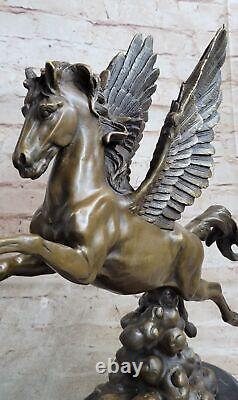 Grand Mythique Pegasus Bronze Sculpture Marbre Staue Art Déco Flying Cheval Art