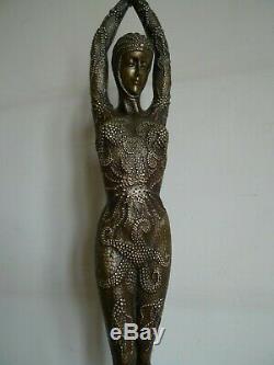 Importante Statue Sculpture Femme Style Art Deco Apres Chiparus Moderne
