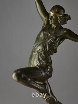 Pierre le Faguays Art Deco Sculpture d'une femme au javelot 60cm
