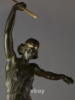 Pierre le Faguays Art Deco Sculpture d'une femme au javelot 60cm