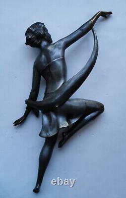Sculpture ART DÉCO DANSEUSE au ruban étain-bronze