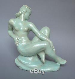 Sculpture Art-deco en terre-cuite Femme nu Hongrie 28 cm Terracota