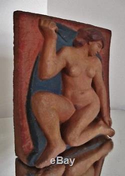 Sculpture Bas relief Terre cuite ART DÉCO Femme Style Maillol, à identifier