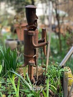 Sculpture Don Quichotte art de la récupération et du recyclage déco jardin