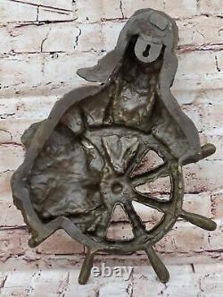 Sculpture Figurine Murale De Pirate En Bronze Art Déco Pour Collectionneur