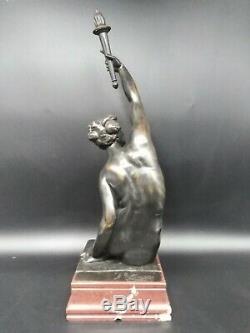 Sculpture ancienne bronze femme torchère art-déco nu A Puttemans Bruxelles