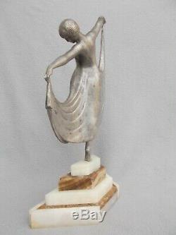 Sculpture art deco 1930 statue femme danseuse A. GILBERT dancer woman spelter 30s