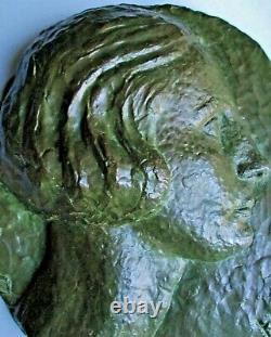 Sculpture bas relief Femme Bronze par Cousinet Art Déco Cire perdue Valsuani