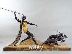 Sculpture chasseresse aux antilopes Art Déco J. Dauvergne Skulptur