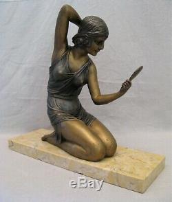 Sculpture en métal signé Demeter Chiparus femme au miroir époque art déco