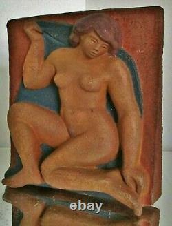 Sculpture statue Terre cuite ART DÉCO moderniste Femme, artiste à identifier