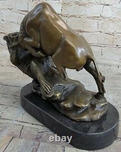 Signée Bull Vs Grizzly Ours Bronze Sculpture Statue Art Déco Stock Marché Cadeau