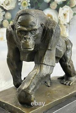 Signée Vobisova Femelle Gorille Bronze Marbre Sculpture Fonte Art Déco Statue