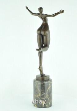 Statue Sculpture Danseuse Nue Acrobate Sexy Style Moderne Style Art Deco Bronze