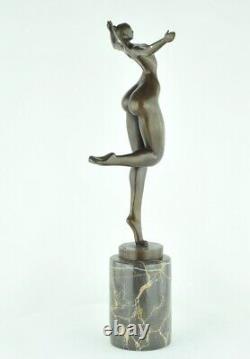 Statue Sculpture Danseuse Nue Acrobate Sexy Style Moderne Style Art Deco Bronze