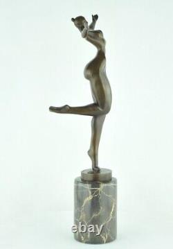 Statue Sculpture Danseuse Nue Acrobate Sexy Style Moderne Style Art Deco Bronze