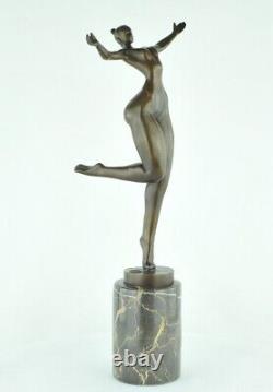 Statue Sculpture Danseuse Nue Acrobate Sexy Style Moderne Style Art Deco Bronze