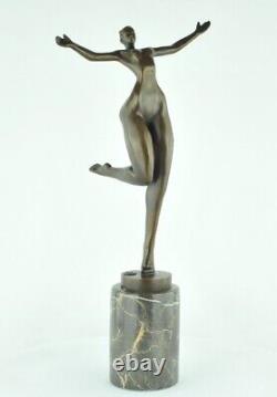 Statue Sculpture Danseuse Nue Acrobate Sexy Style Moderne Style Art Deco Bronze