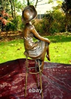 Statue Sculpture Demoiselle Pin-up Chapeau Style Art Deco Style Art Nouveau Bron