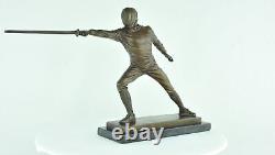 Statue Sculpture Escrime epee Style Art Deco Style Art Nouveau Bronze massif Sig