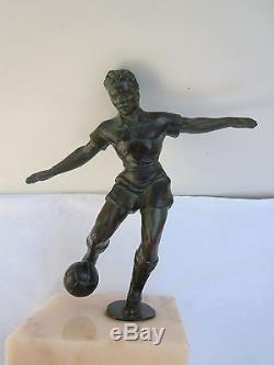 Statue sculpture footballeur Ignacio Gallo Art Déco